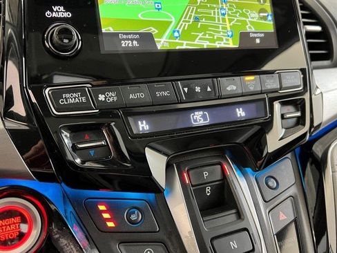 Used 2023 Honda Odyssey Touring image 9