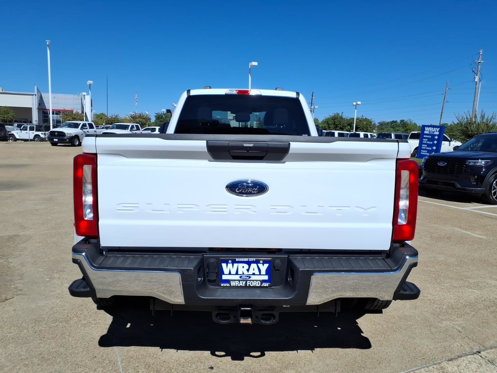 Used 2026 Ford F350 XLT AWD/4WD image 3