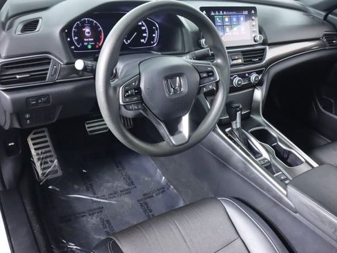 Used 2020 Honda Accord Sport image 9