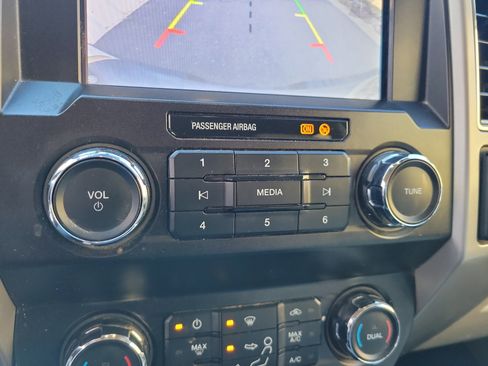 Used 2019 Ford F250 Lariat w/ Lariat Value Package image 23