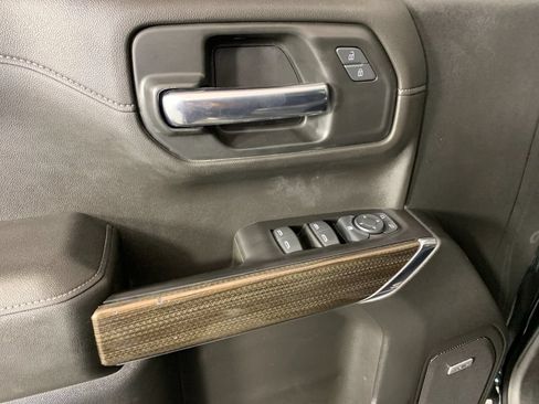 Used 2020 Chevrolet Silverado 1500 LT Trail Boss AWD/4WD image 14