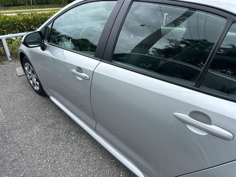 Used 2025 Toyota Corolla LE FWD image 14