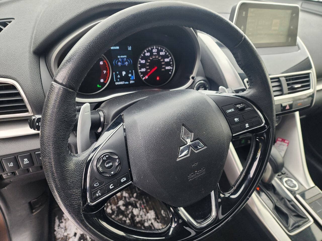 Used 2019 Mitsubishi Eclipse Cross SEL AWD/4WD image 16