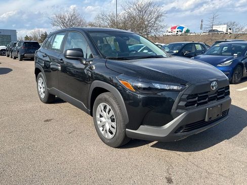 New 2026 Toyota Corolla Cross L image 9