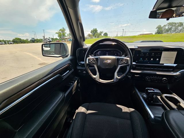 Used 2024 Chevrolet Silverado 1500 LT Trail Boss w/ Protection Package AWD/4WD image 14