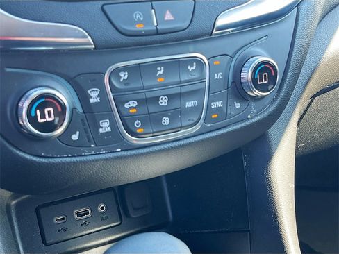 Used 2024 Chevrolet Equinox LT w/ LPO, Floor Liner Package image 15