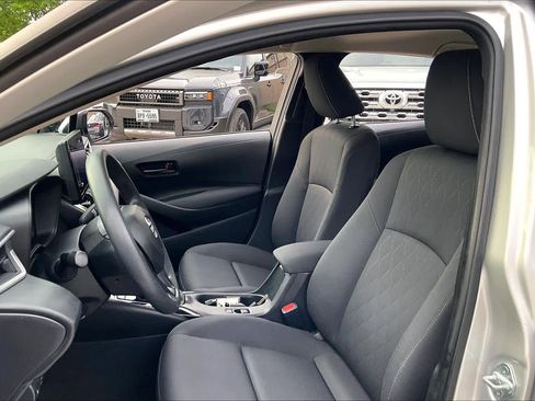 Used 2024 Toyota Corolla LE image 8