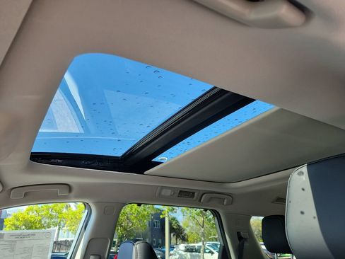 New 2026 Nissan Pathfinder Platinum image 27