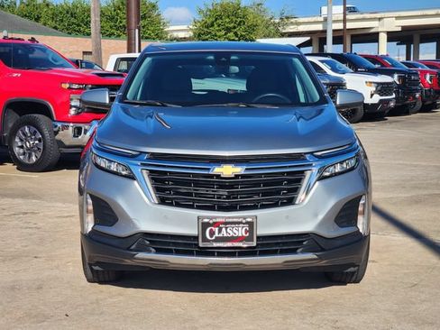Used 2024 Chevrolet Equinox LT AWD/4WD image 2