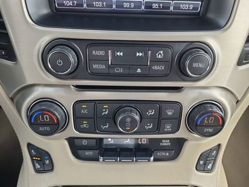 Used 2020 GMC Yukon Denali w/ Open Road Package AWD/4WD image 23