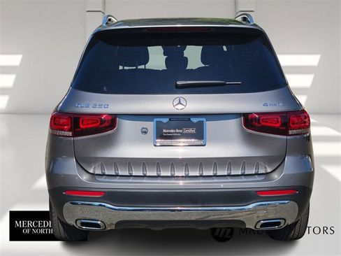 Certified 2021 Mercedes-Benz GLB 250 4MATIC image 4