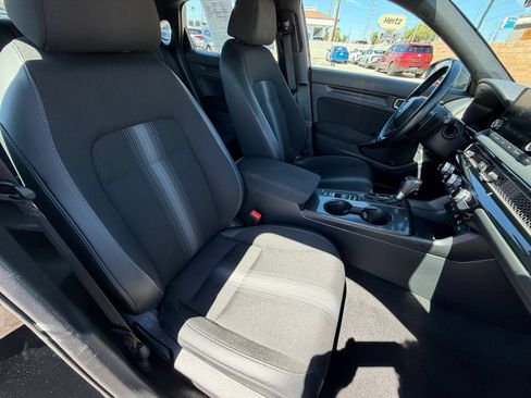 Used 2025 Honda Civic Sport image 30