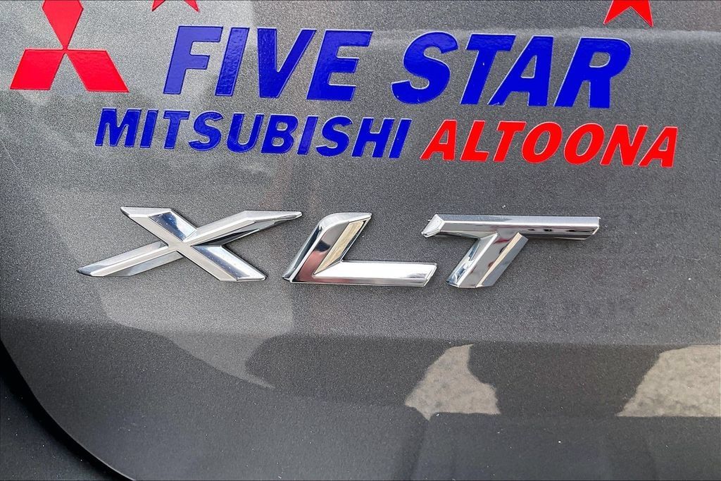 Used 2021 Ford Explorer XLT AWD/4WD image 8