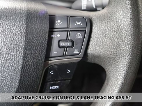 Used 2025 Toyota Camry LE image 3