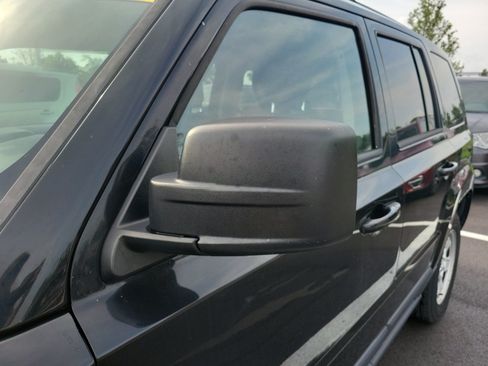 Used 2016 Jeep Patriot Sport w/ Power Value Group FWD image 7