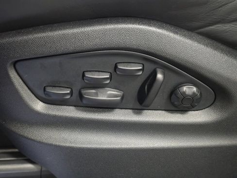 Used 2024 Porsche Cayenne Turbo GT AWD/4WD image 38