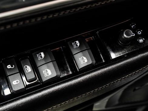 Used 2024 Jeep Wagoneer L Series II w/ Flexible Seating Group image 50