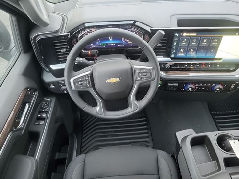 New 2025 Chevrolet Silverado 1500 LT AWD/4WD image 15