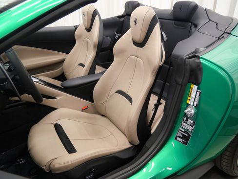 Used 2024 Ferrari Roma Spider image 22