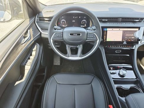 New 2026 Jeep Grand Cherokee L Limited w/ Limited Altitude Package AWD/4WD image 12