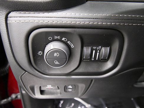 Used 2021 RAM 1500 Limited image 20