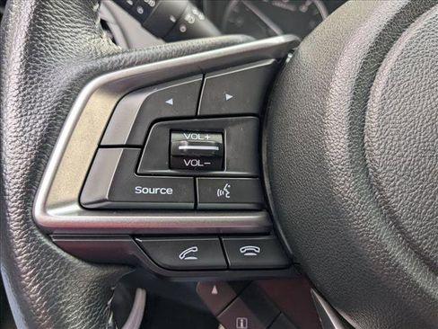 Used 2022 Subaru Outback Premium image 9