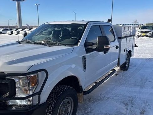 Used 2020 Ford F350 XL w/ Power Equipment Group image 3