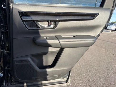 Used 2025 Honda CR-V EX-L image 14