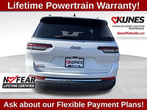 Used 2024 Jeep Grand Cherokee L Laredo image 9