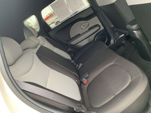 Used 2019 Kia Soul image 12
