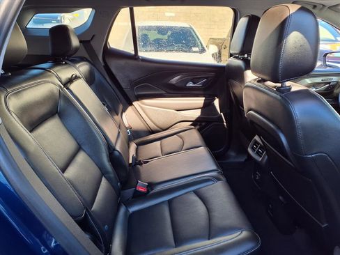 Used 2022 GMC Terrain SLT w/ Infotainment Package II image 23