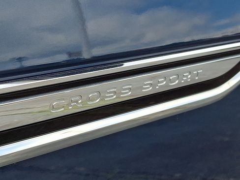 Used 2023 Volkswagen Atlas Cross Sport SEL Premium R-Line AWD/4WD image 37