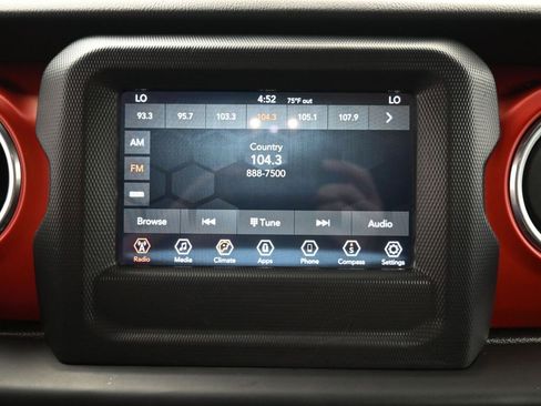 Used 2019 Jeep Wrangler Unlimited Rubicon w/ LED Lighting Group image 18