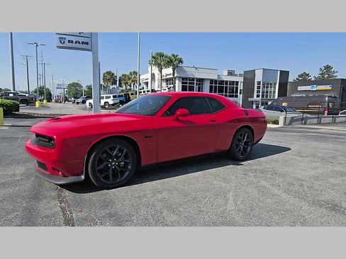 Used 2023 Dodge Challenger R/T w/ Blacktop Package RWD image 38