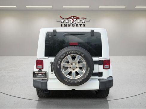 Used 2016 Jeep Wrangler Sahara w/ Dual Top Group AWD/4WD image 4