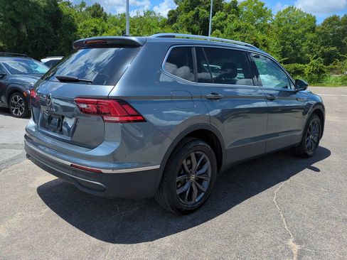 Used 2024 Volkswagen Tiguan SE FWD image 5