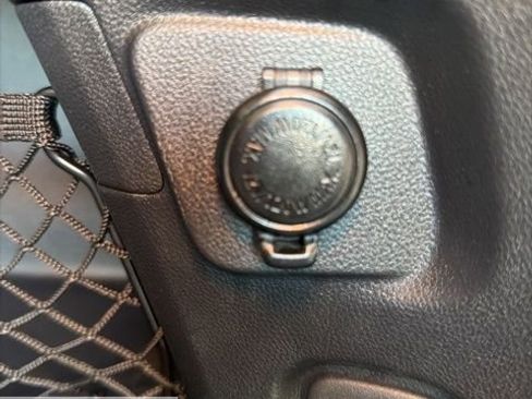 Certified 2025 Subaru Outback Premium image 24