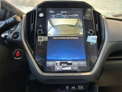 Used 2025 Subaru Crosstrek 2.0i Premium image 18