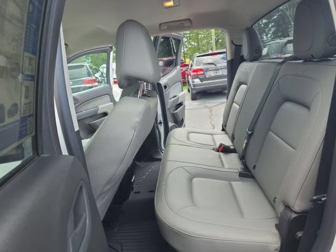 Used 2017 GMC Canyon 2WD Crew Cab w/ Convenience Package image 15