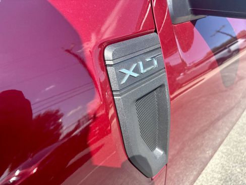 Used 2026 Ford Maverick XLT w/ XLT Luxury Package FWD image 11