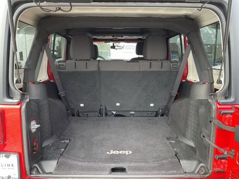 Used 2017 Jeep Wrangler Unlimited Sport w/ Connectivity Group image 25