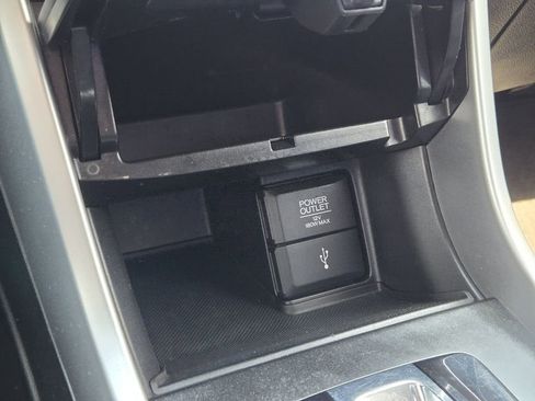 Used 2015 Honda Accord Sport image 19