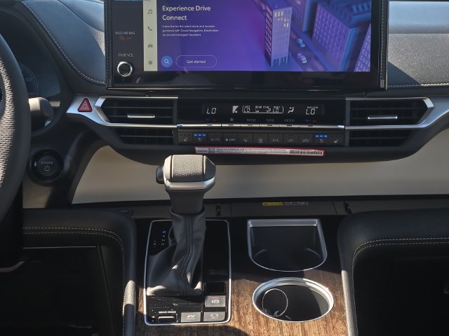Certified 2026 Toyota Sienna Limited FWD image 20