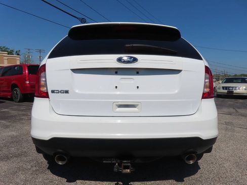 Used 2014 Ford Edge SE FWD image 25