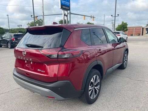 Used 2023 Nissan Rogue SV AWD/4WD image 3