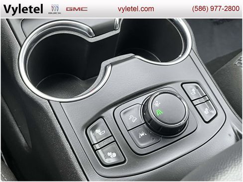 Certified 2023 GMC Terrain SLE w/ Driver Convenience Package image 27