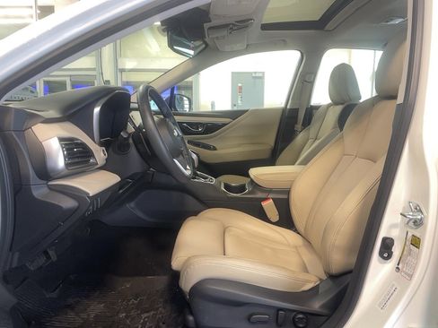 Used 2025 Subaru Legacy Limited AWD/4WD image 9