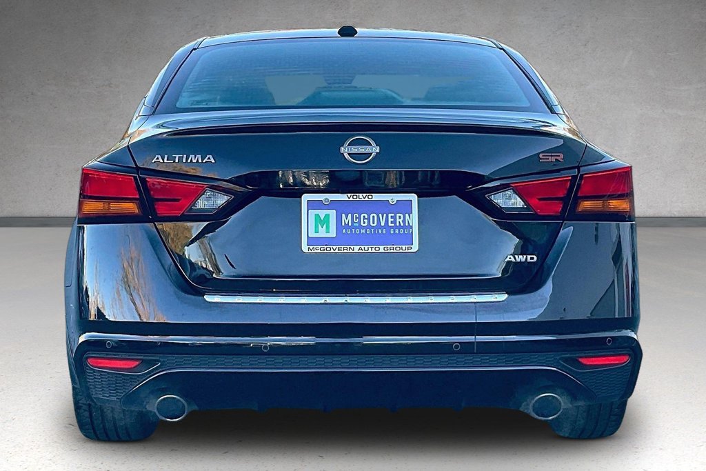 Used 2023 Nissan Altima 2.5 SR AWD/4WD image 6