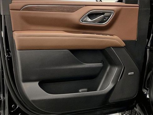 Used 2024 Chevrolet Tahoe High Country image 18