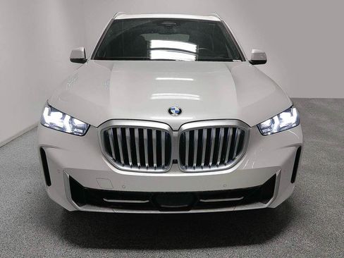 Used 2026 BMW X5 sDrive40i w/ Premium Package RWD image 2
